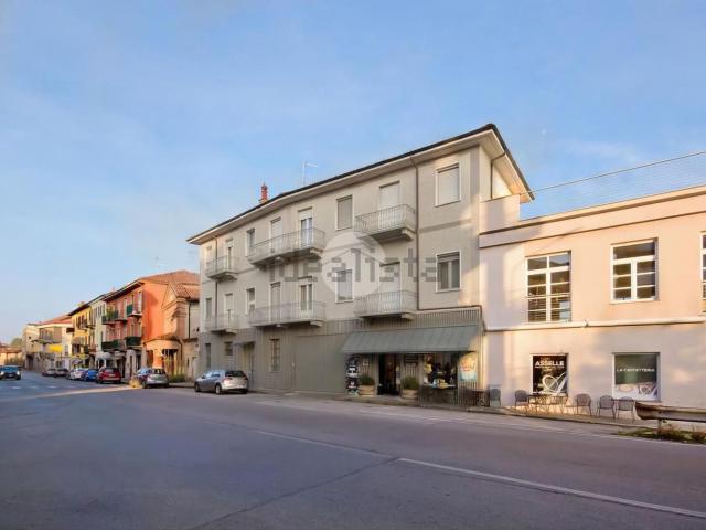 Appartamento in vendita di 109 m² in Via Cuneo, 63