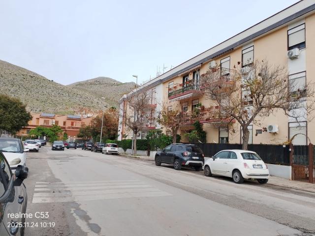 Appartamento in vendita di 109 m² in Via Amarilli, 19