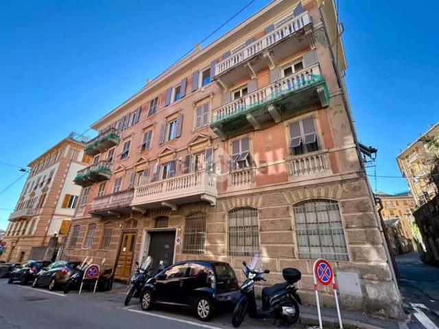 Appartamento in vendita di 109 m² in Via Amerigo Vespucci, 4