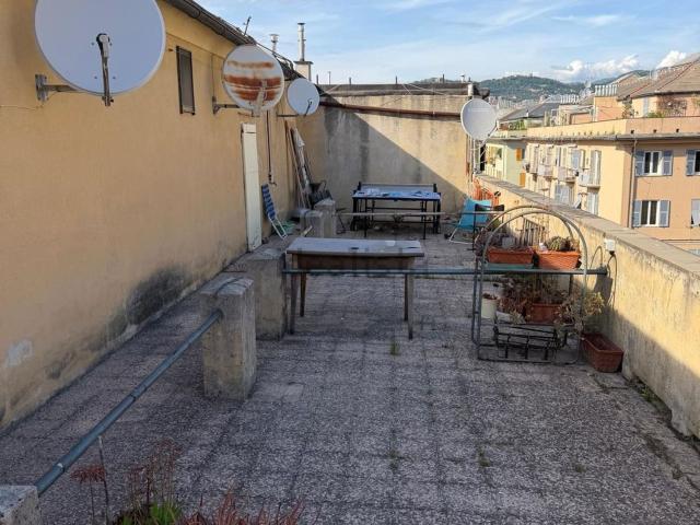 Appartamento in vendita di 109 m² in Via Antonio Cecchi