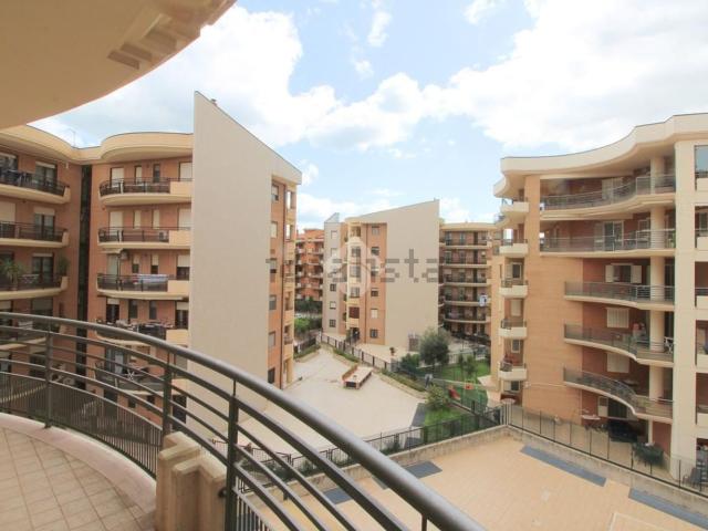 Appartamento in vendita di 109 m² in Via Alfonso La Cava
