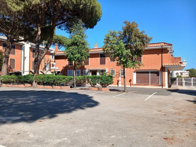 Appartamento in vendita di 109 m² in Via Barone Ottavio Giacchetti, 10