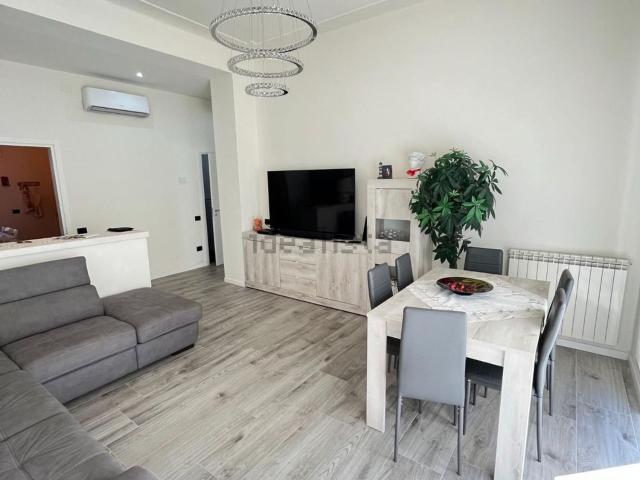 Appartamento in vendita di 109 m² in Via Dante Alighieri
