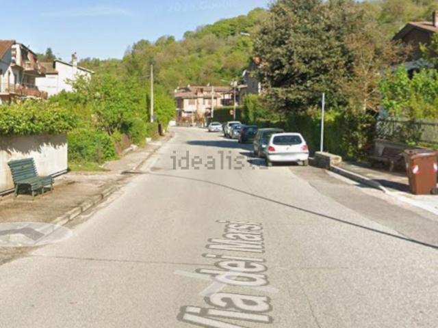 Appartamento in vendita di 109 m² in Via dei Marsi