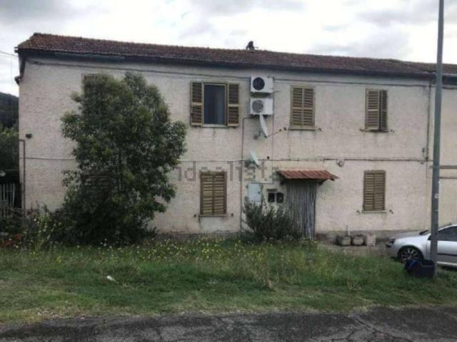 Appartamento in vendita di 109 m² in Via dei Casali