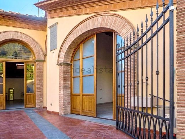 Appartamento in vendita di 109 m² in Via delle cave