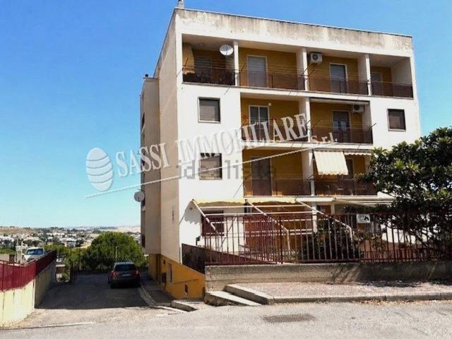 Appartamento in vendita di 109 m² in Via Edmondo de Amicis