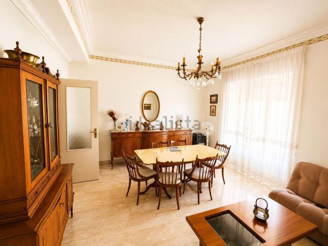 Appartamento in vendita di 109 m² in Via Federico Confalonieri, 5