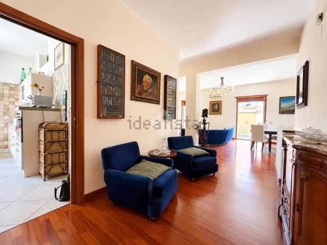 Appartamento in vendita di 109 m² in Via Felice Cuomo, 1