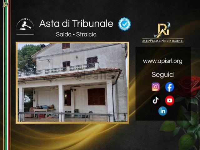 Appartamento in vendita di 109 m² in Via Osteriola