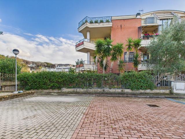 Appartamento in vendita di 109 m² in Via Licio Giorgieri
