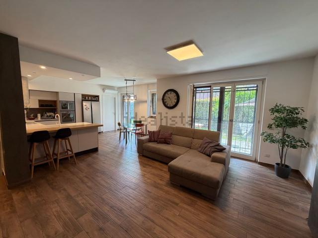 Appartamento in vendita di 109 m² in Via Molgora, 17