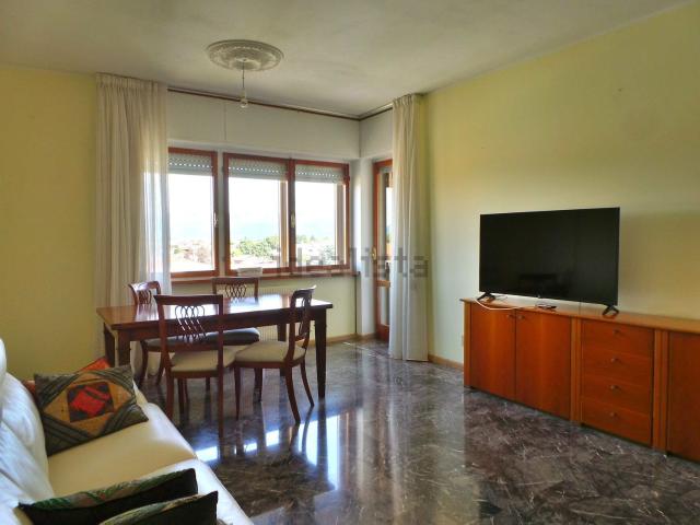 Appartamento in vendita di 109 m² in Via Monte Grappa, 73