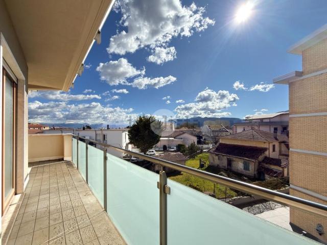 Appartamento in vendita di 109 m² in Via Monte Velino, 10