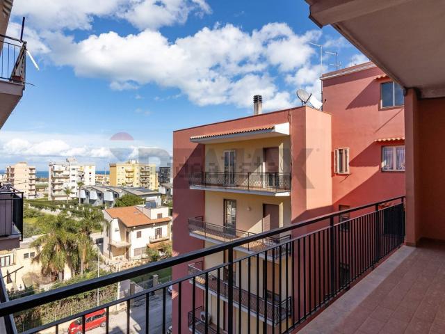 Appartamento in vendita di 109 m² in Via Marzamemi, 16