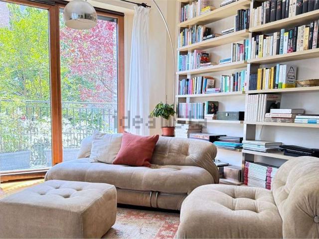 Appartamento in vendita di 109 m² in Via Mentana