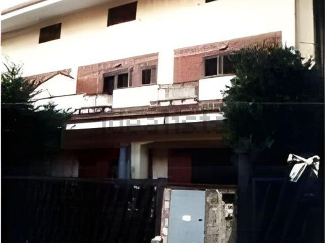 Appartamento in vendita di 109 m² in Via Municipio