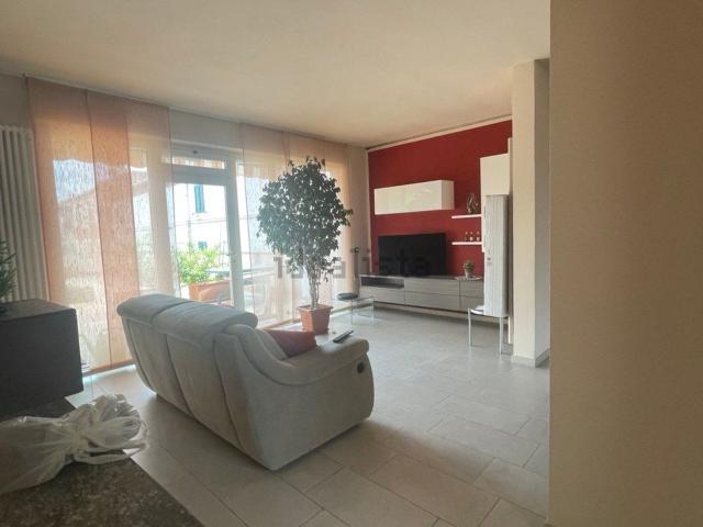 Appartamento in vendita di 109 m² in Via Niccola Gabiani, 11