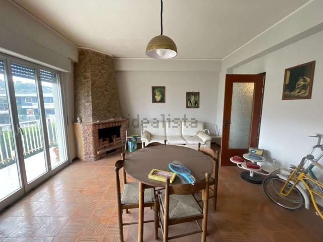Appartamento in vendita di 109 m² in Via Silvio Pellico