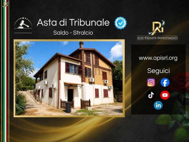 Appartamento in vendita di 109 m² in Via Stallone, 68