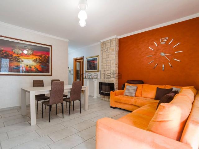 Appartamento in vendita di 109 m² in Via Strambino, 7