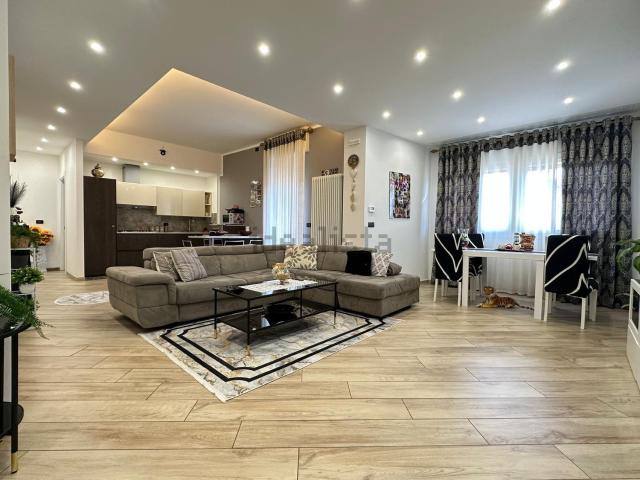 Appartamento in vendita di 109 m² in Via Ponterotto