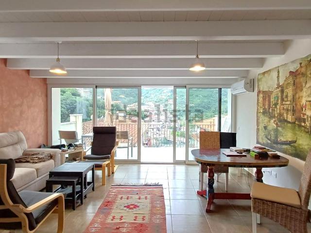 Appartamento in vendita di 109 m² in Via Provinciale