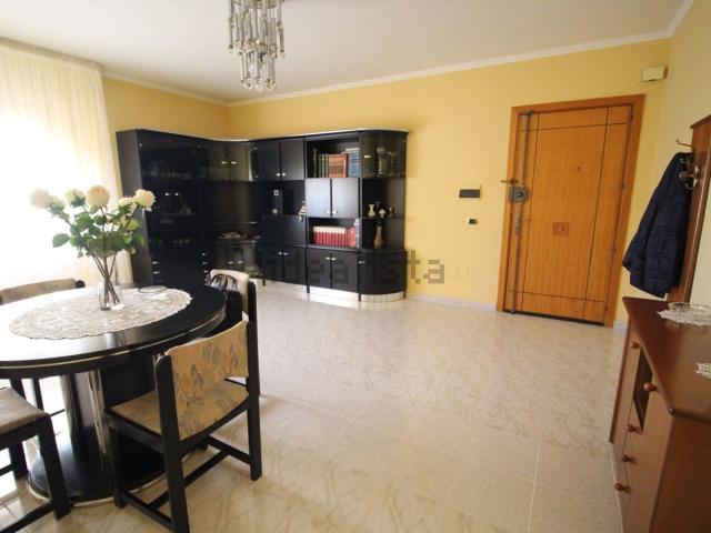 Appartamento in vendita di 110 m² in Via Roma, 102