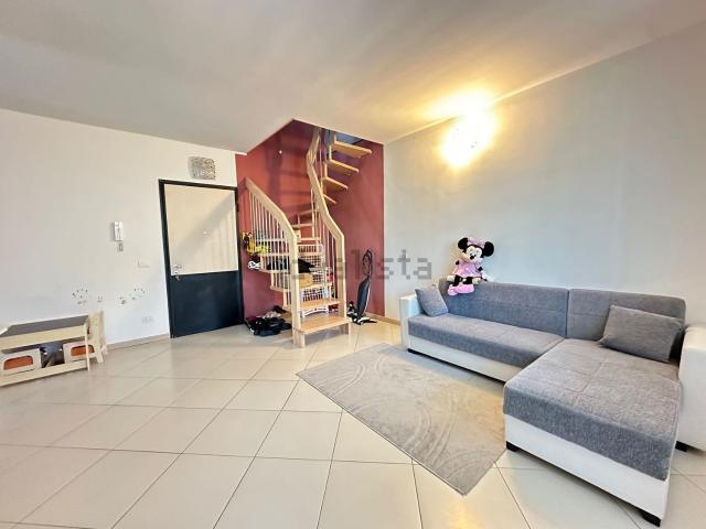 Appartamento in vendita di 109 m² in Via Rosario Angelo Livatino, 10