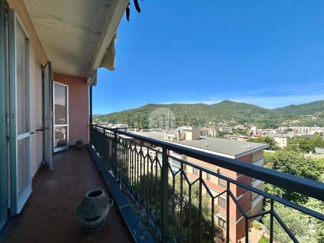 Appartamento in vendita di 109 m² in Via Rusca, 37