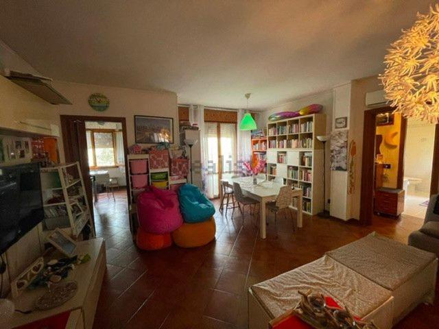 Appartamento in vendita di 109 m² in Via Valle d Aosta