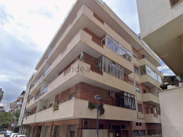 Appartamento in vendita di 109 m² in Via Zara, 25