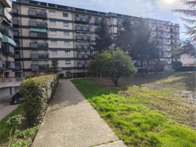 Appartamento in vendita di 109 m² in Viale Viareggio, 35