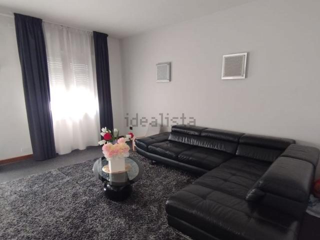 Appartamento in vendita di 109 m² in Viale Viareggio, 43