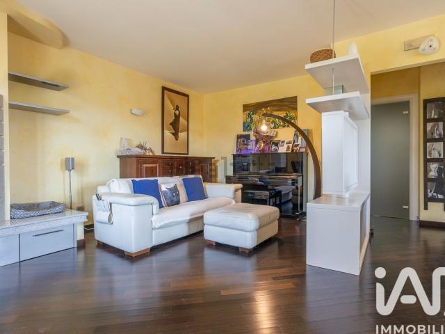 Appartamento in vendita di 109 m² in Viale Giulio Girotti, 25