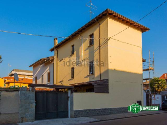 Appartamento in vendita di 109 m² in Viale Lombardia, 65