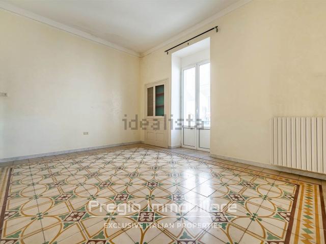 Appartamento in vendita di 109 m² in Vico V dei Mille, 3