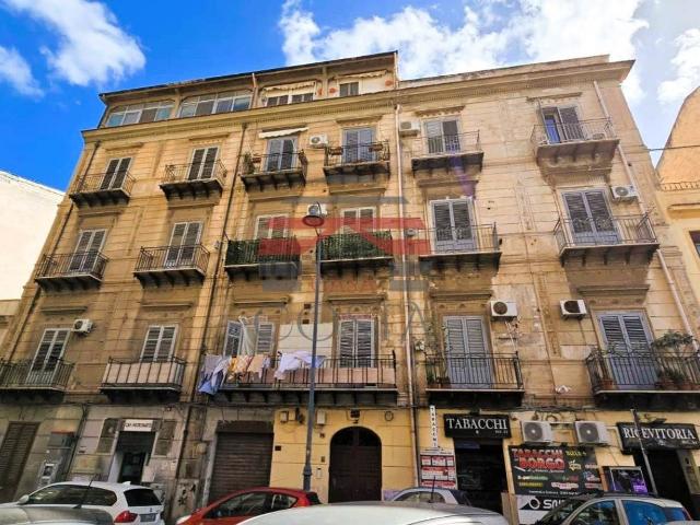 Appartamento in vendita di 109 m² in Corso Domenico Scinà, 74