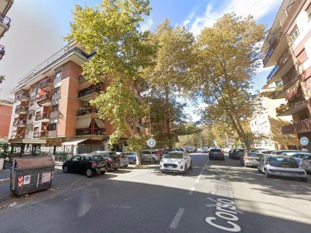 Appartamento in vendita di 109 m² in Corso Duca di Genova