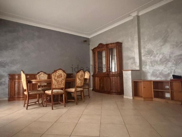 Appartamento in vendita di 109 m² in Corso Giulio Cesare, 148