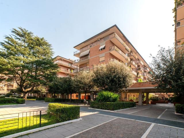 Appartamento in vendita di 109 m² in Piazza Aruleno Celio Sabino