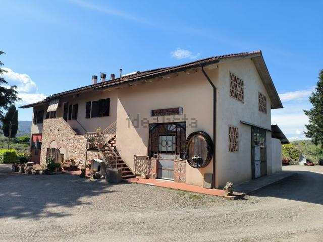 Appartamento in vendita di 1100 m² in Località Montauto, 1