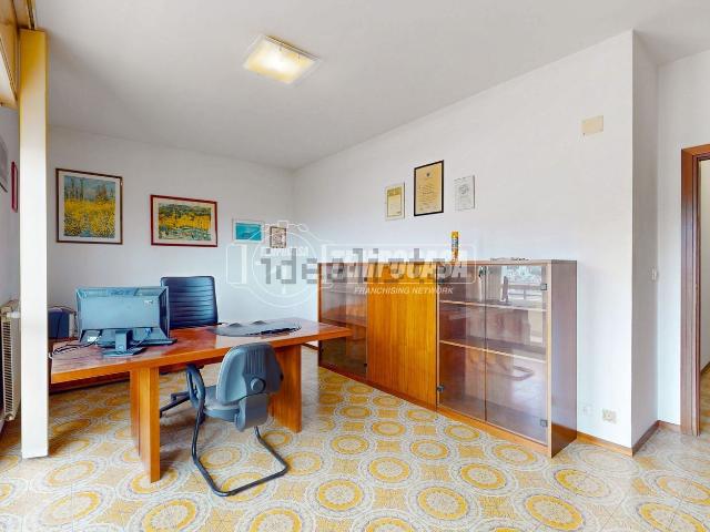 Appartamento in vendita di 110 m² in Via dei Muretti