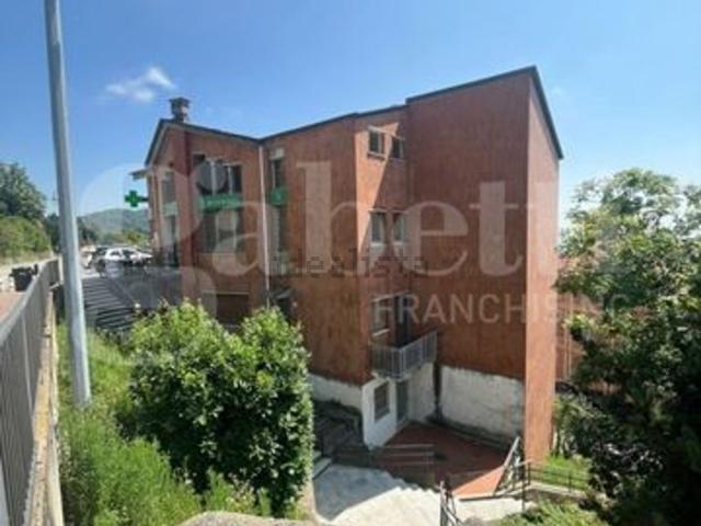 Appartamento in vendita di 110 m² in Via C. Bellia, 5