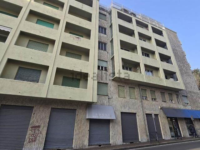 Appartamento in vendita di 110 m² in Via C. Cavour, 16