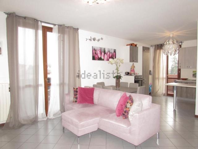 Appartamento in vendita di 110 m² in Via C. Menotti, 16