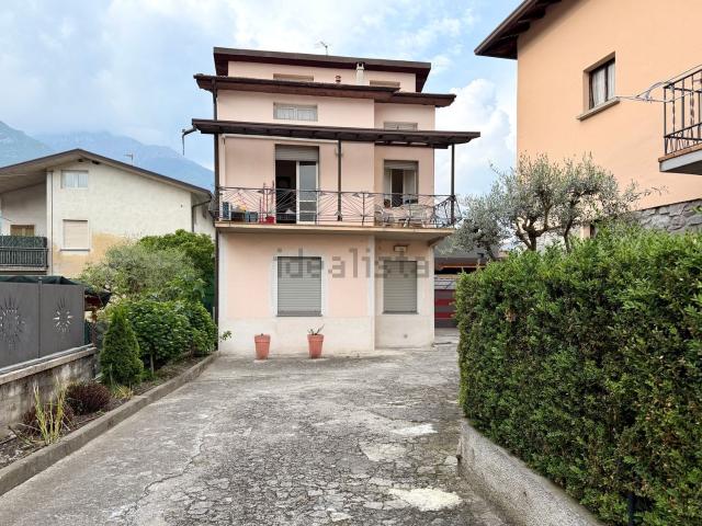 Appartamento in vendita di 110 m² in Via Comarolo, 20
