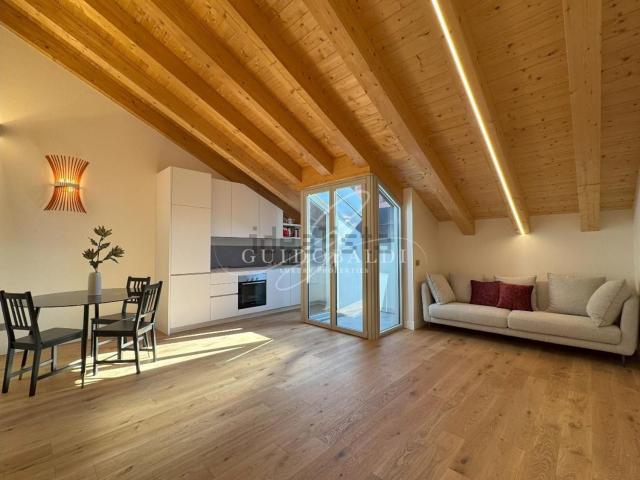 Appartamento in vendita di 110 m² in Via Contardo Ferrini