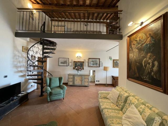 Appartamento in vendita di 110 m² in Via Corsano Grotti