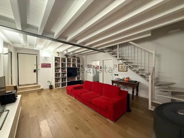 Appartamento in vendita di 110 m² in Via Costa, 17